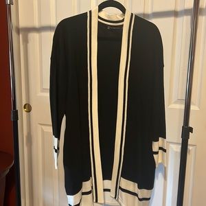 New York & Company womens black and white Long sweater, Size Medium
